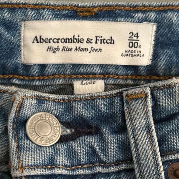 Abercrombie & Fitch Curve Love High Rise Mom Jean Blue Denim Size XXS l 00 l 24 - Picture 11 of 11